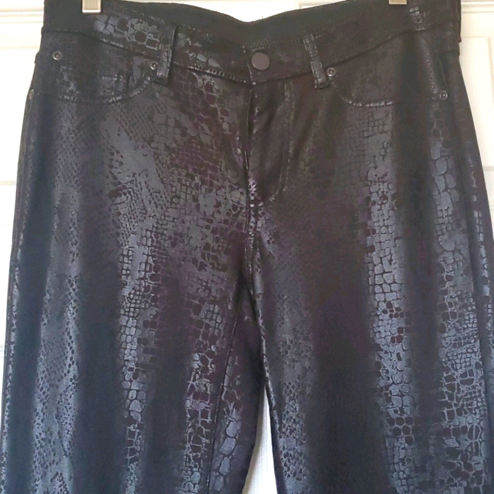 Leather look jeans in snake print